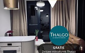 Apartament White Glove Deluxe Bałtycka - Port Warmiński